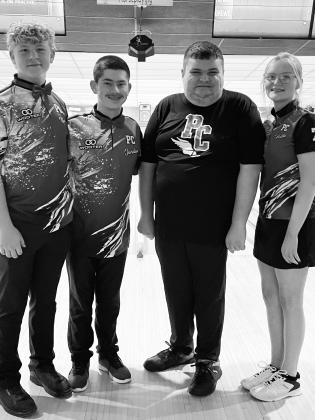 Kyan Brewer, Jordan Ewers, Dylan Beckett and Maddie Crawford represented the team in their opening match at Bellewood Lanes. Photo by Rhonda Hutchison