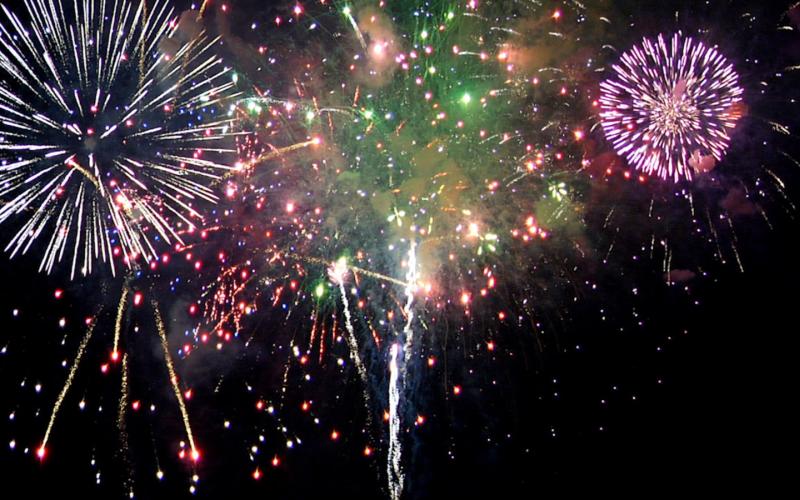 'Reds, White &amp; Blue' drive-in fireworks