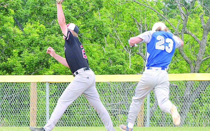 Kirsch stretches at 1B to get the Blue Jacket out
