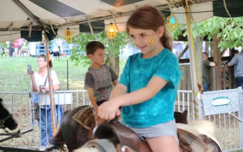 Pony rides are the best!
