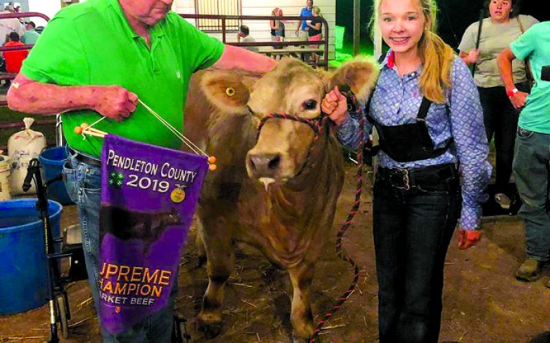 Papaw Chaplin at his last fair with Elli, 2019