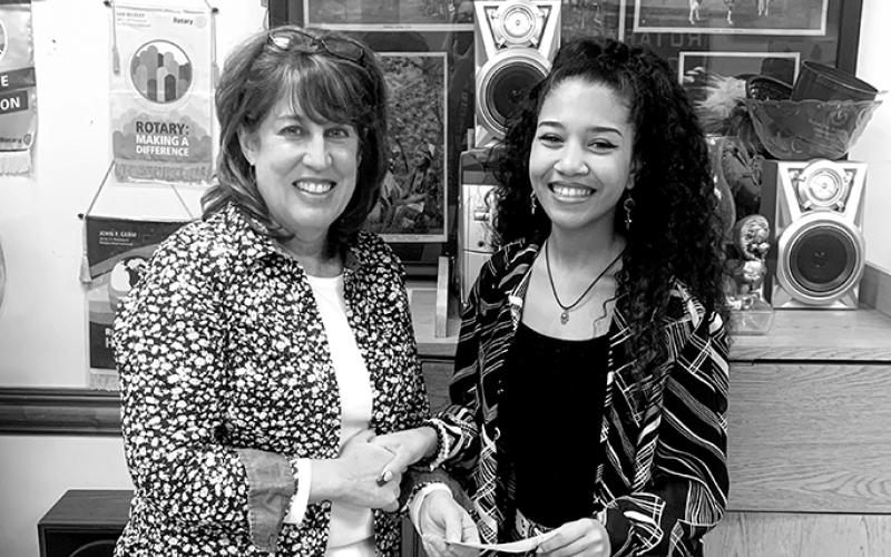 Tieyanna Roark receives a Rotary scholarship from Mary Woodhead Hillenmeyer of the Rotary Club. Roark plans to attend Eastern Kentucky University and major in psychology.