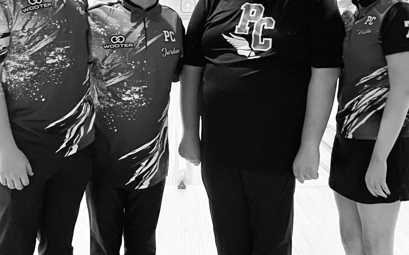Kyan Brewer, Jordan Ewers, Dylan Beckett and Maddie Crawford represented the team in their opening match at Bellewood Lanes. Photo by Rhonda Hutchison