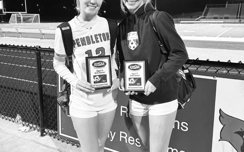 Ladycats seniors Cay Harper and Jae Caudill were named to the 10th Region All-Tournament team.
