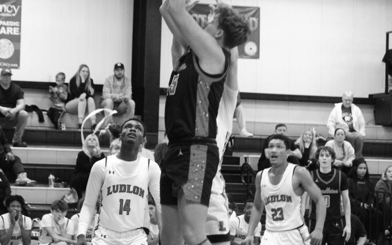 Sophomore Hunter Keeton goes up strong over the Dunbar defense for a basket. He scored 12 points.