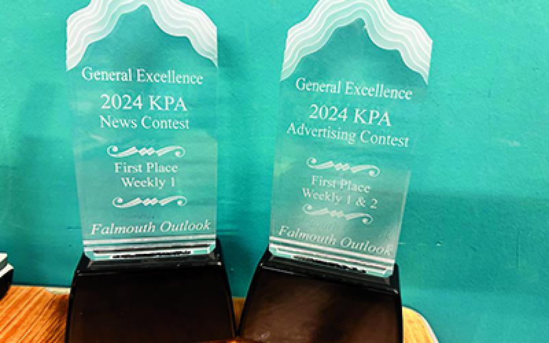 First Place General Excellence Awards for the News &amp; Advertising Departments