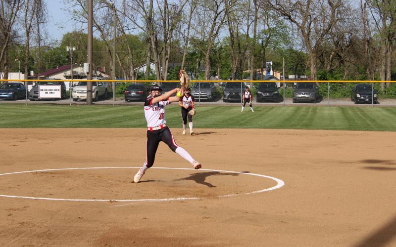 Ladycat pitcher Hannah Spaulding delivers a strike versus Notre Dame. Photo by Sam McClanahan.