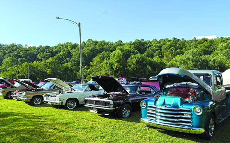 Balloons and bands and cars, oh my!
