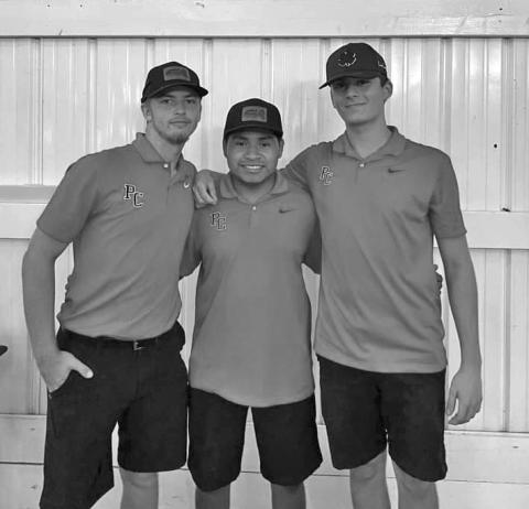 The senior trio of Ethan Verst, Rylee Spence, and Caleb Thompson lead the Wildcats on the links. Photo provided by Mason Monroe