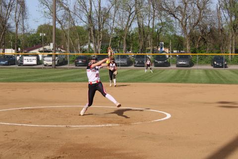 Ladycat pitcher Hannah Spaulding delivers a strike versus Notre Dame. Photo by Sam McClanahan.