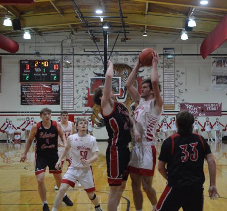 Noah Barnard attacks the basket. Photo by Sam McClanahan