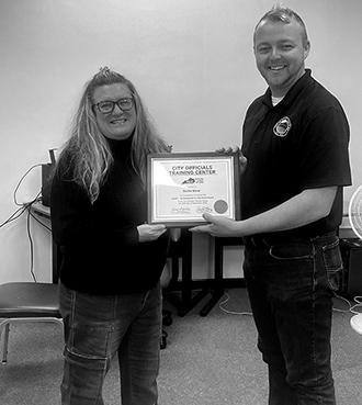 Bonita Bonar receives Level 1 Certification 